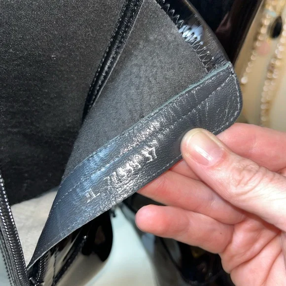 Stuart Weitzman Clingy Patent Leather Pointed Toe Booties!! - Picture 9 of 14